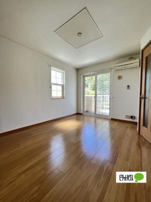 �y���̑��z�@���r���O