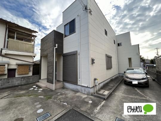 �t�W�p���X�ˌ����ݘa�̎R�s������ �O�ώʐ^