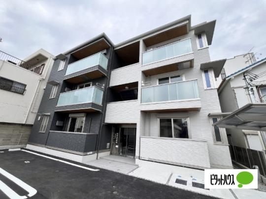 D-ROOM�a�̎R�l�Ԓ� �O�ώʐ^