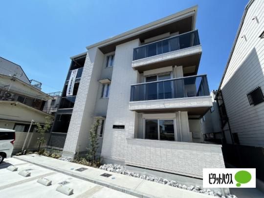 COMU TERRACE(�R���e���X) �O�ώʐ^