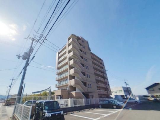 EAST VILLAGE 2001 Oώʐ^